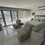 Ocean Front Coral Luxury Apartment