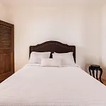 Old San Juan Kings Castle Penthouse Retreat - Family Friendly