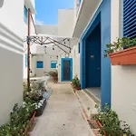 City-View Balcony One-Bedroom Ph 4 Guests Mm6