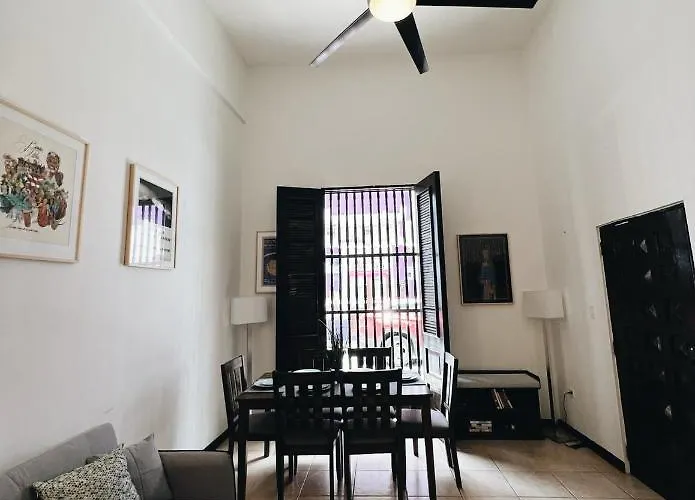 3-Br In The Heart Of The Historical City