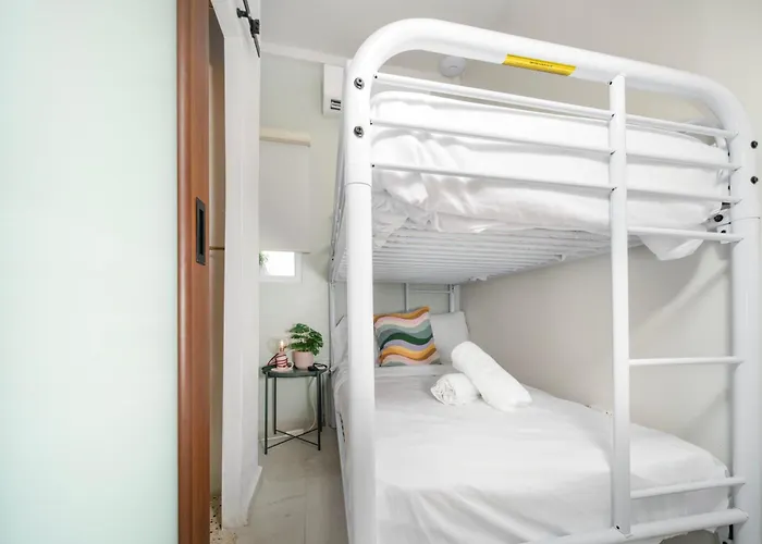Room 6 Affordable Cool In Santurce Arts Area
