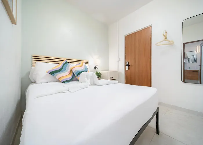 Room 3 Vibrant Walkable Hub In Santurce