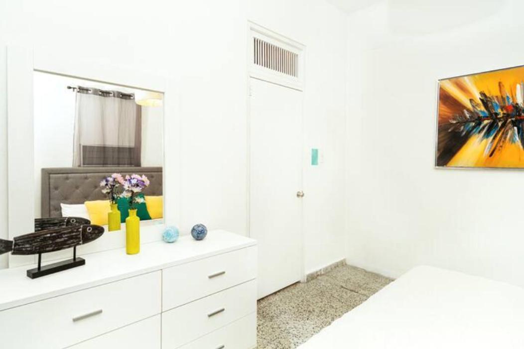 Comfy 2br In Condado. Short Walk To The Beach. * San Juan