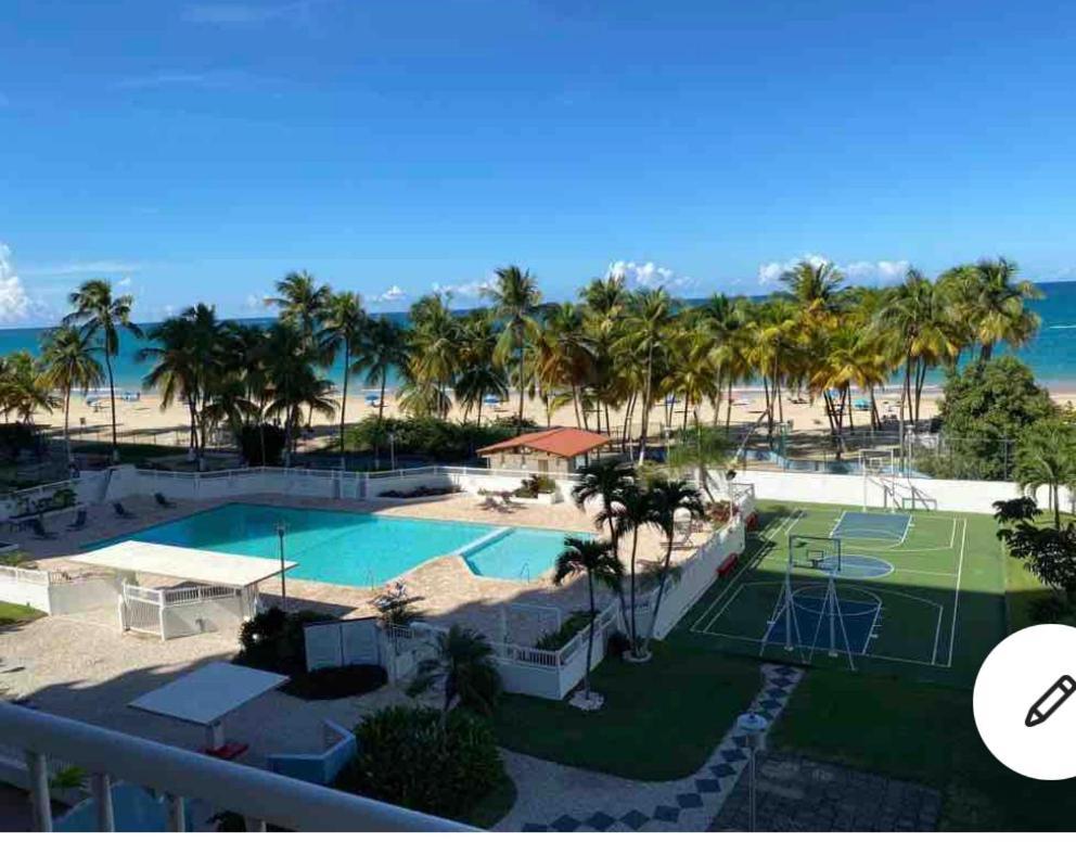 Playa Piscina Marbella Isla Verde Apartamento San Juan