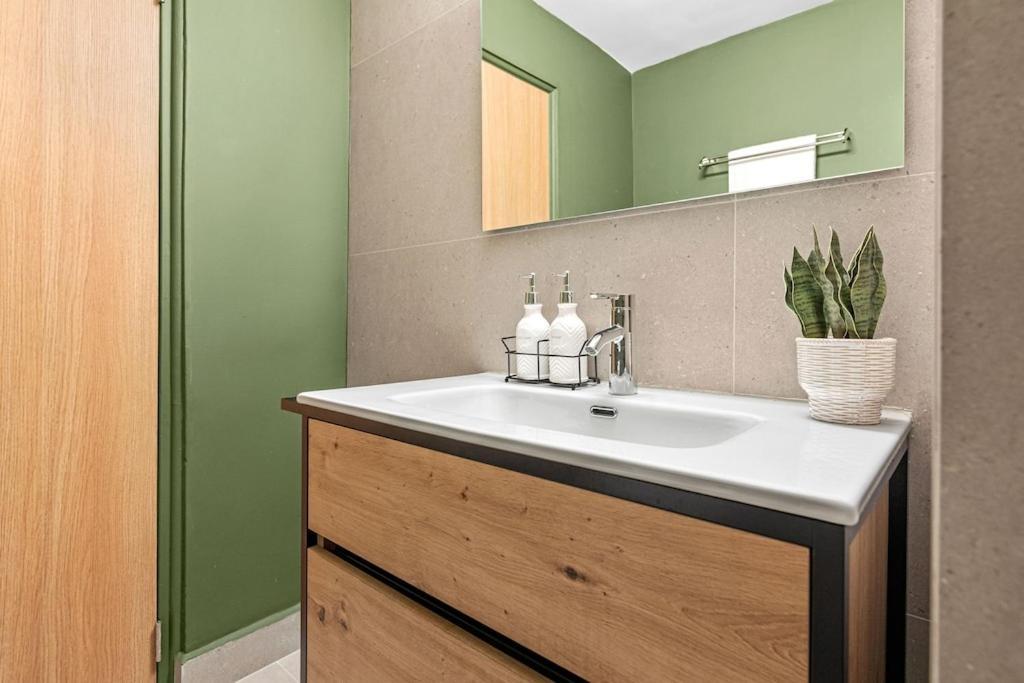 Two Bedroom In Brand New Apartamento San Juan