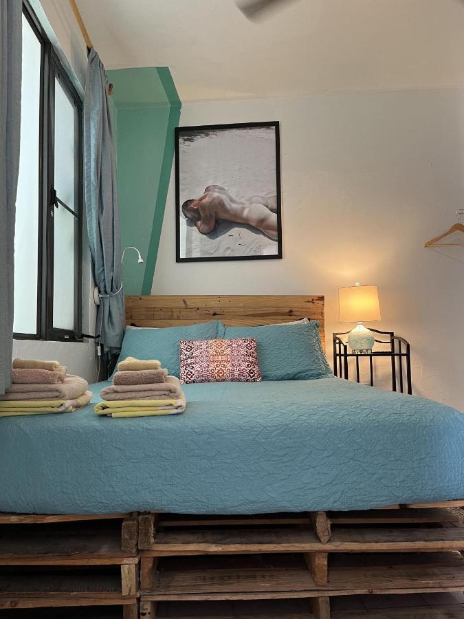 King Sling Room, Between Pool And Jacuzzi - Enjoy! (adults Only) *