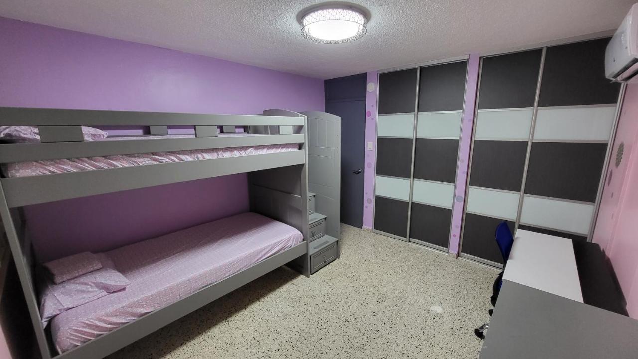 Apartamento Newly Renovated Modern In Center With Backup Electricity And Gated Security 602