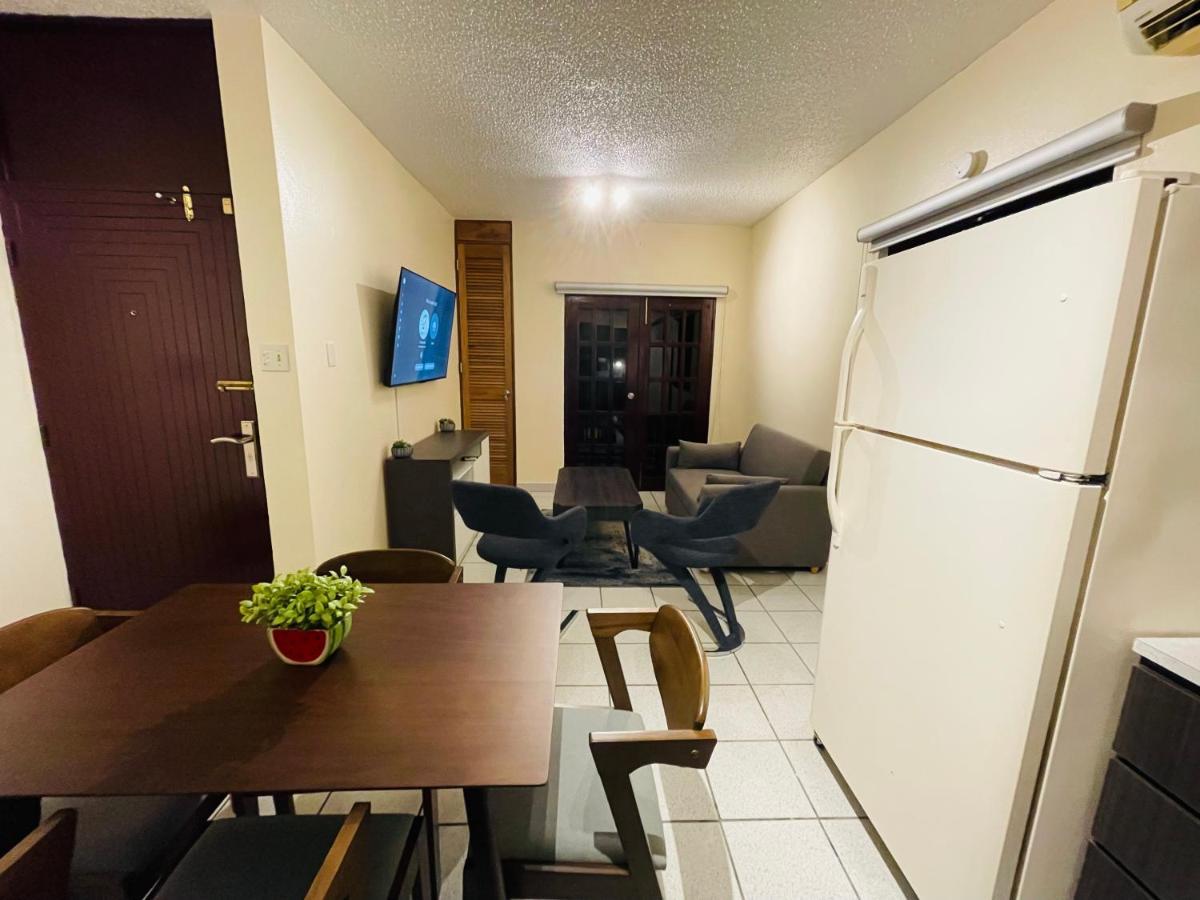 2bd 2bth In Unit 1 Apartamento
