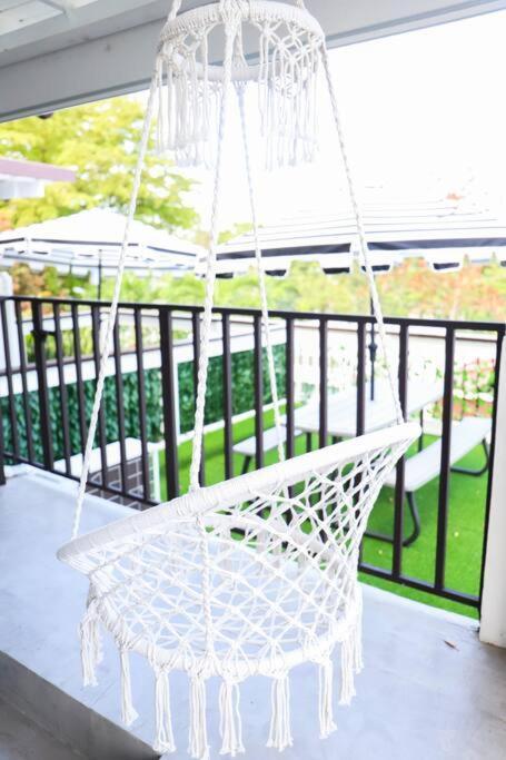 Pr1654-5 Private Rm W Keypad Qn Bed Balcony Easyparking Habitación en casa particular