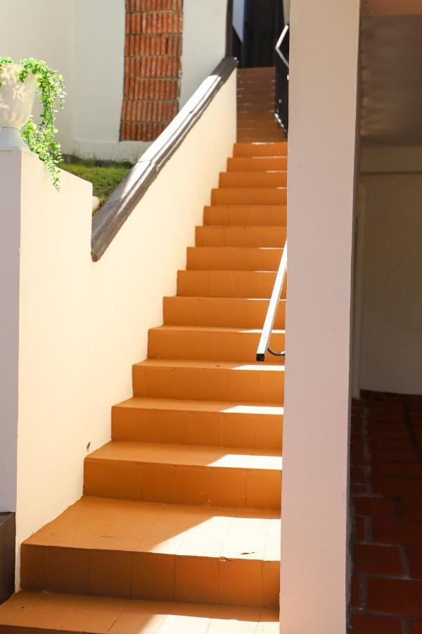 Habitación en casa particular Pr1654-5 Private Rm W Keypad Qn Bed Balcony Easyparking