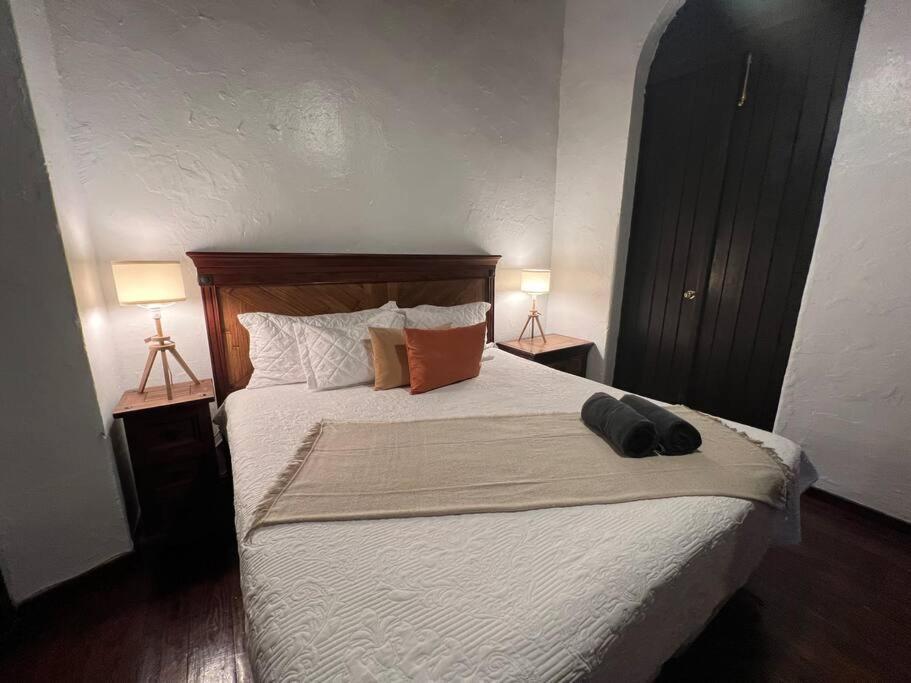 Tanca 255 Spacious Colonial House @ Old Apartment San Juan