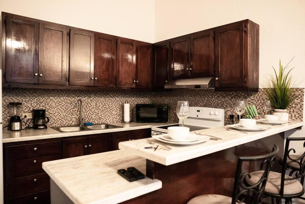 Gorgeous W/ Views Of La Fortaleza
