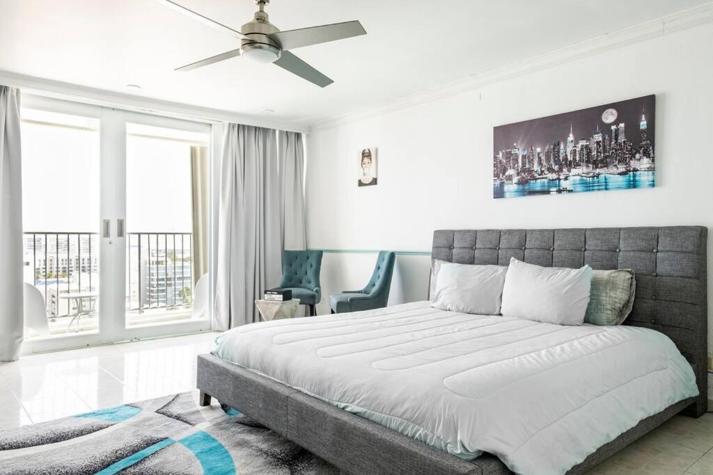 Apartamento Gorgeous Ocean View W/beach Access & Parking *
