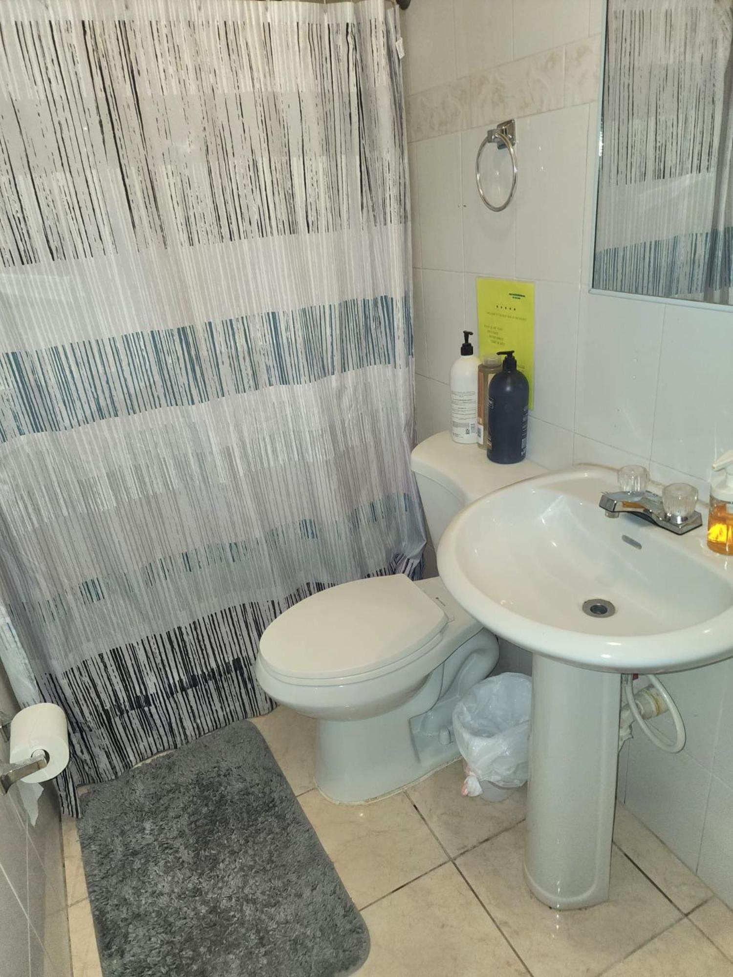Del Valle Casa Near Trendy Calle Loiza- One Bedroom With Queen Apartamento