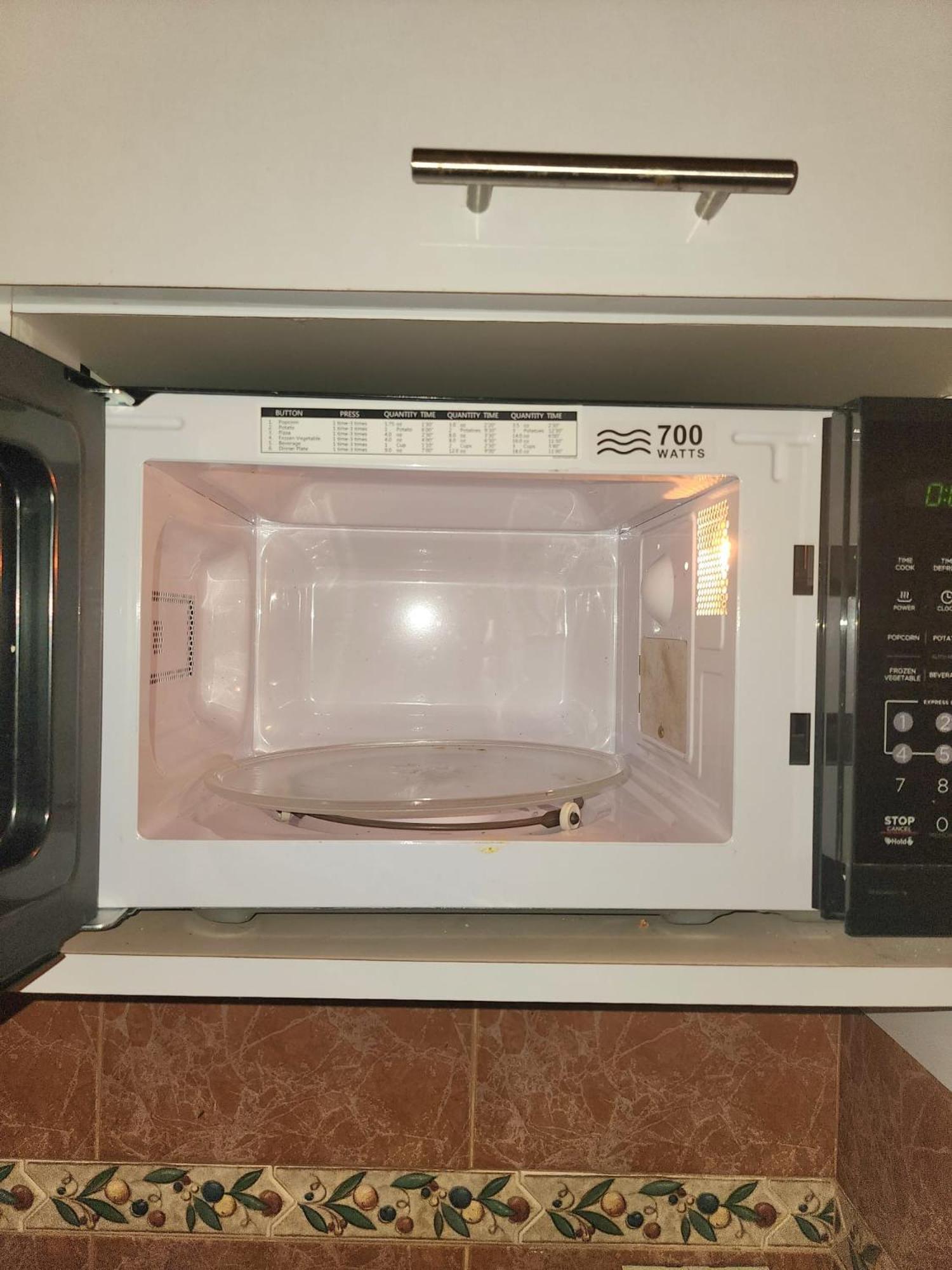 Apartamento Del Valle Casa Near Trendy Calle Loiza- One Bedroom With Queen