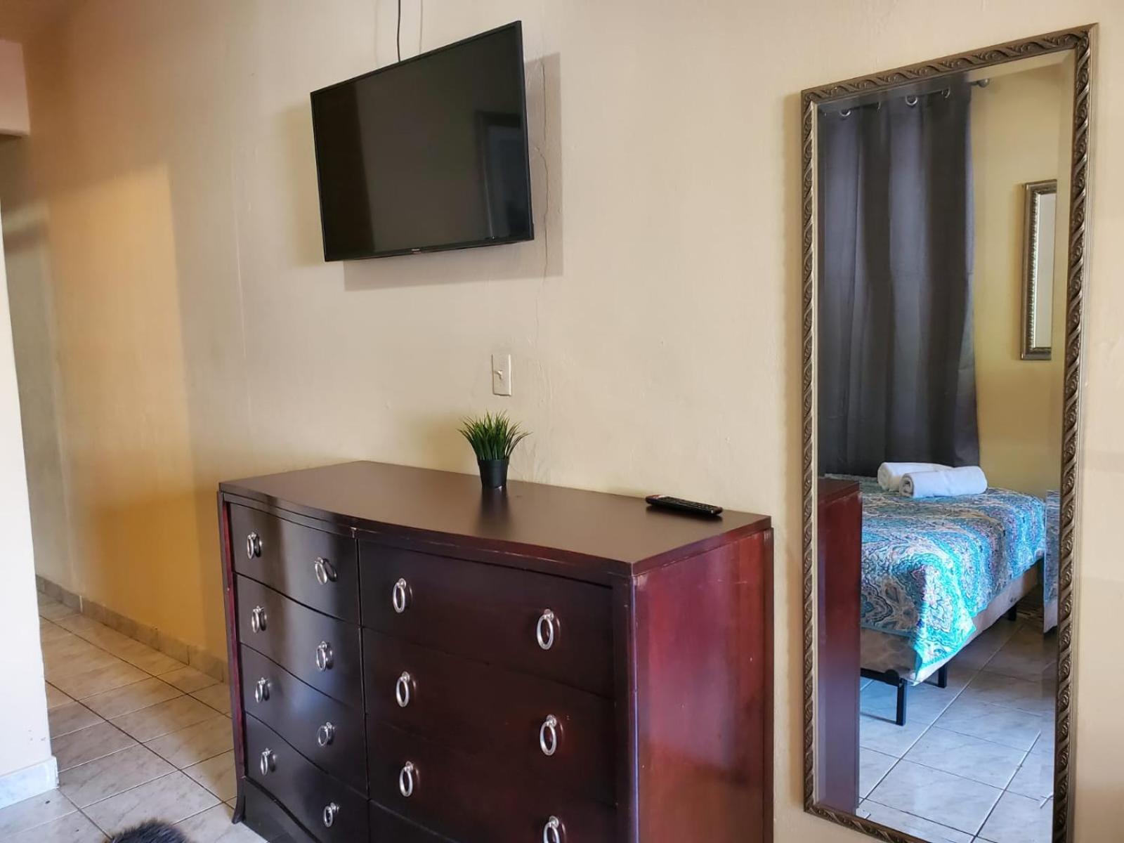 Del Valle Unit 2, Economical Large Near Beach, Sleeps Up To 4 Apartamento