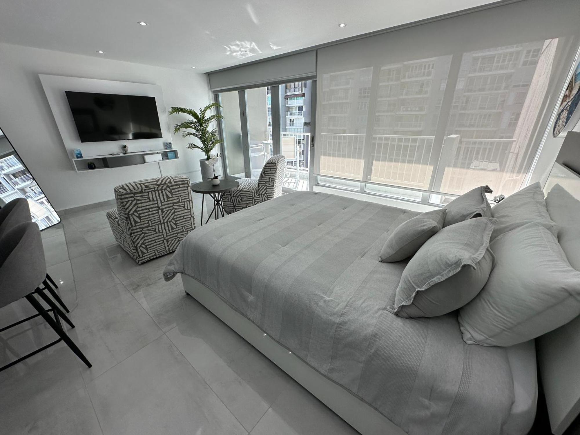 Ocean Front Coral Luxury * San Juan