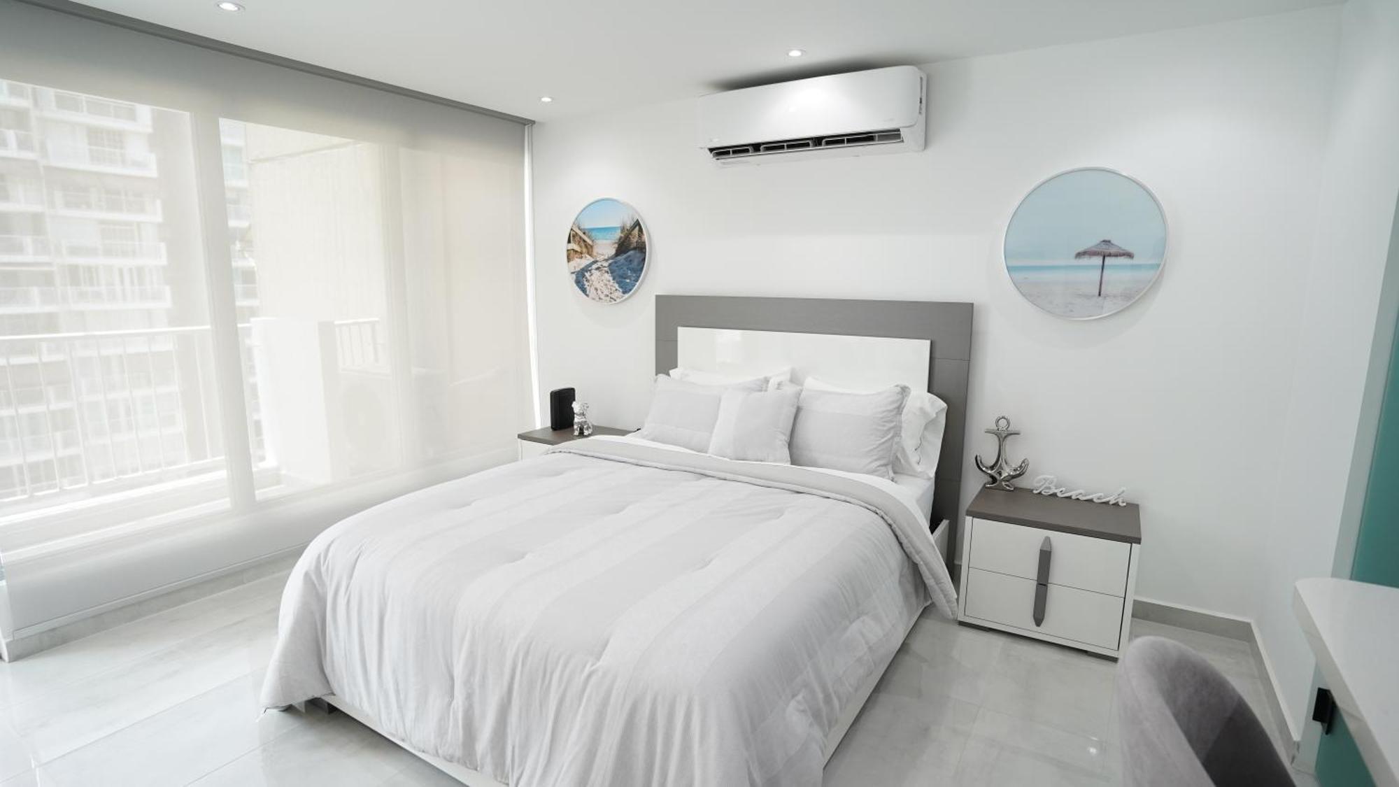 Ocean Front Coral Luxury Apartment San Juan