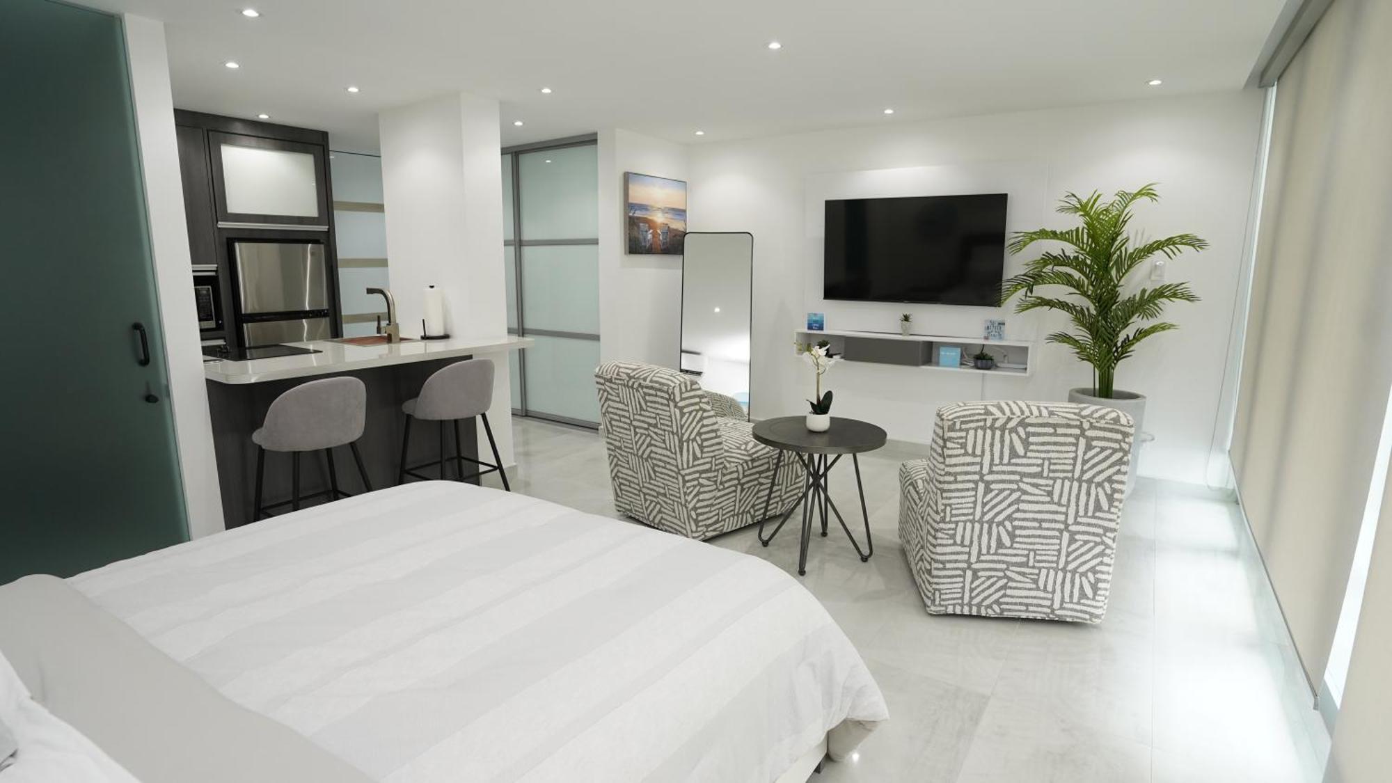 Ocean Front Coral Luxury Apartment