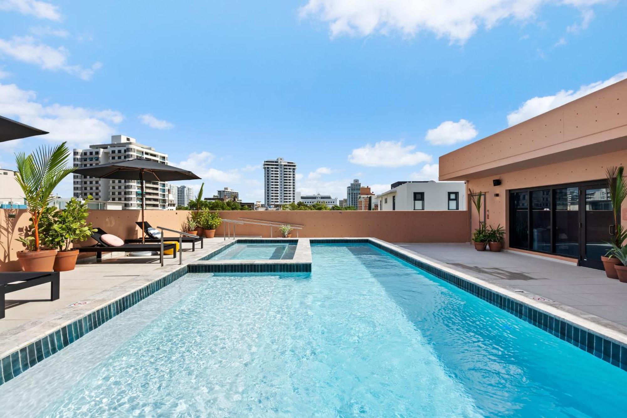 Hibird- And Apartahotel 4*
