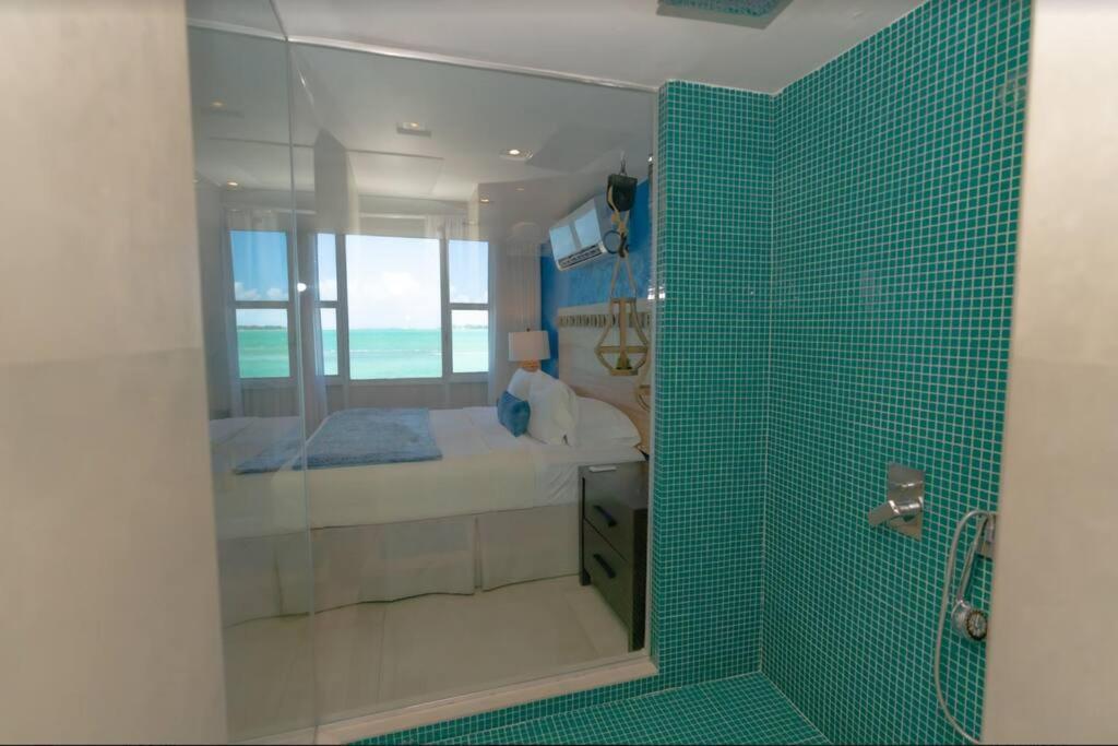 Сasa de vacaciones Modern Jewel Beachfront Isla *