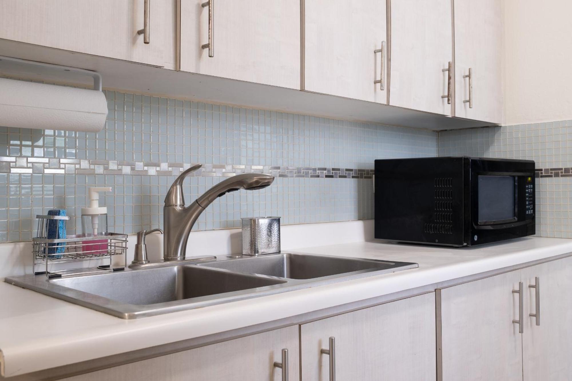 Prime Location At Condado 1br 1 Ba - 7 * San Juan