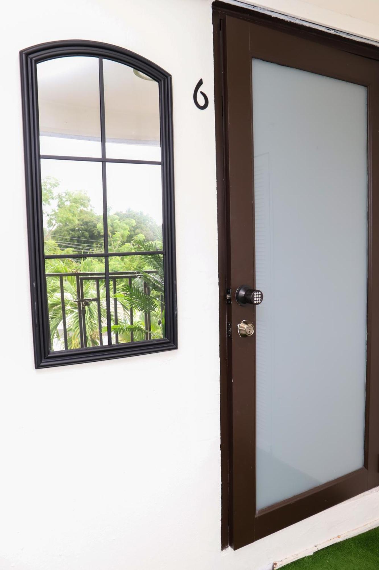 Homestay Private In Duplex 4 Bath Fq Beds 1-3ppl San Juan