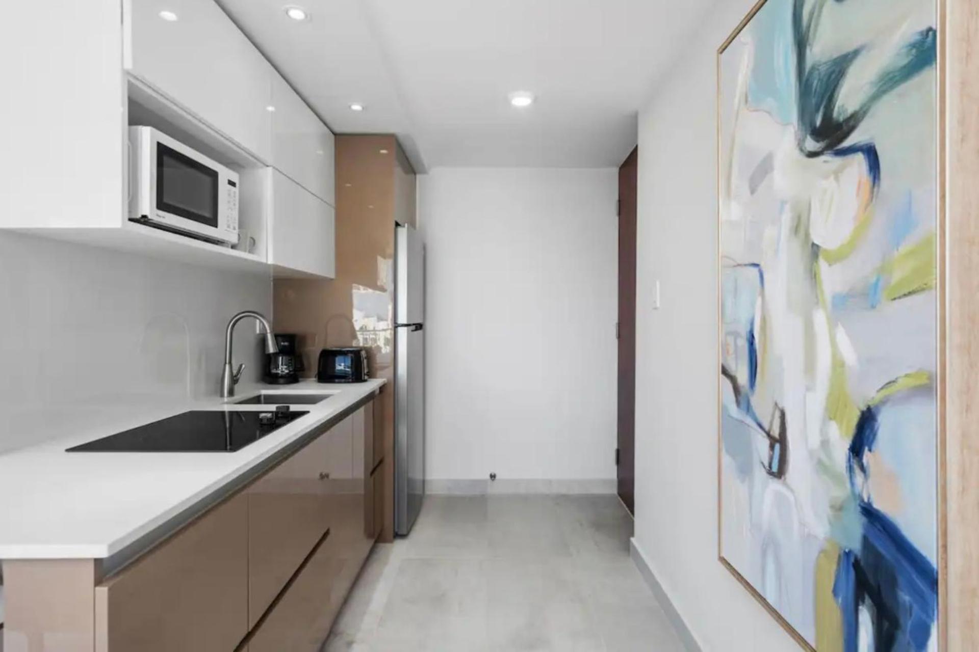 Apartamento En Excelente Zona Condado, San Juan, Puerto Rico *