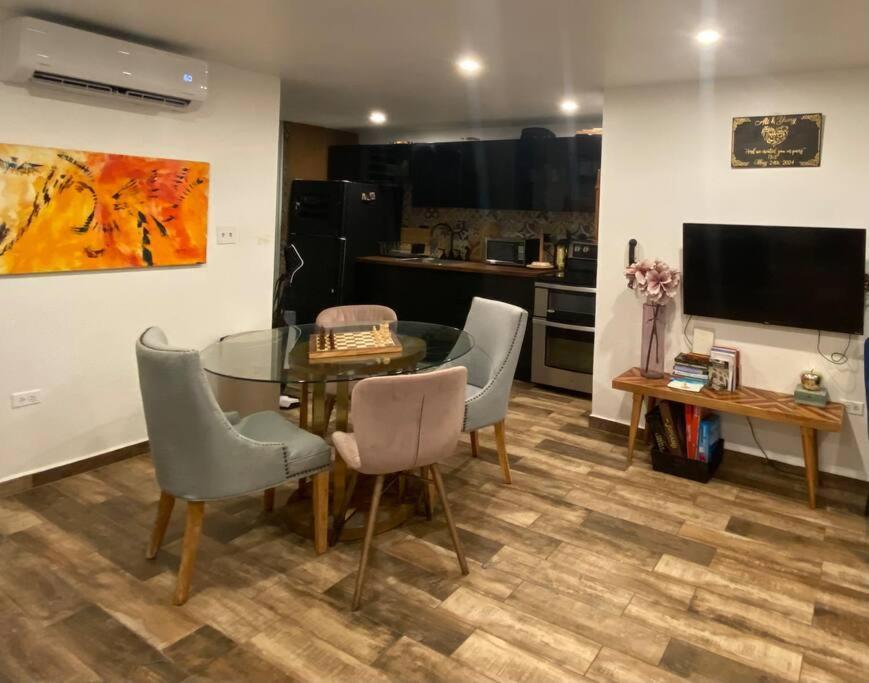 Castillo Del Parque Stylish 2bed Calle Loiza Apartamento