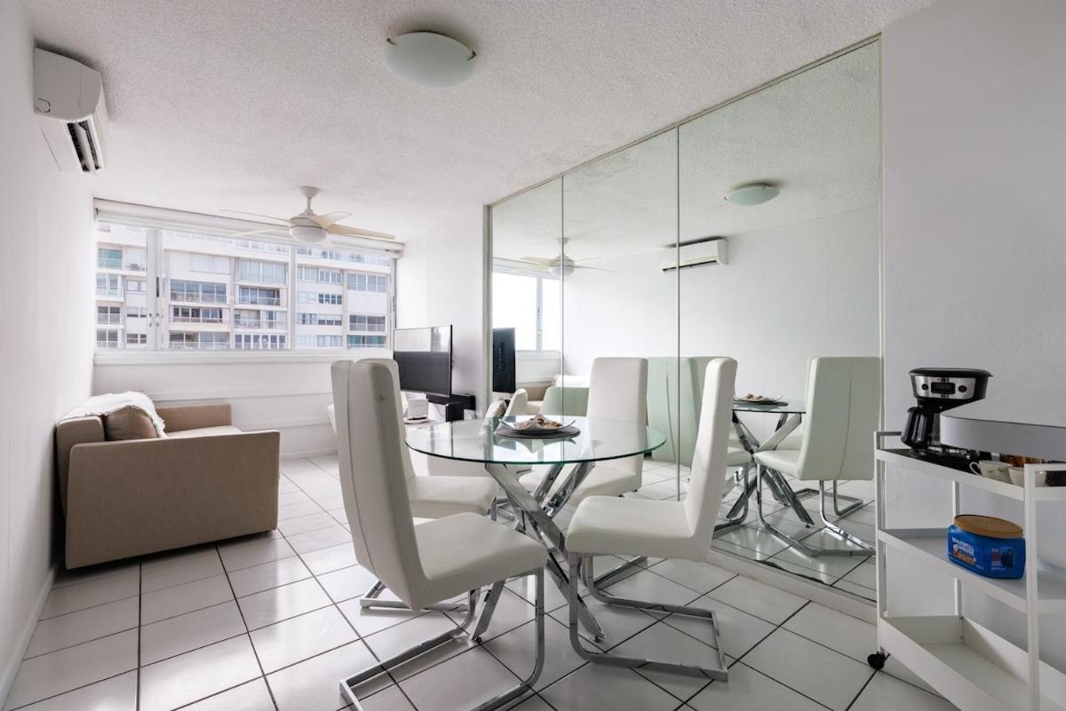Condado Apt- Private Beach, Pool, & Family Ready! *