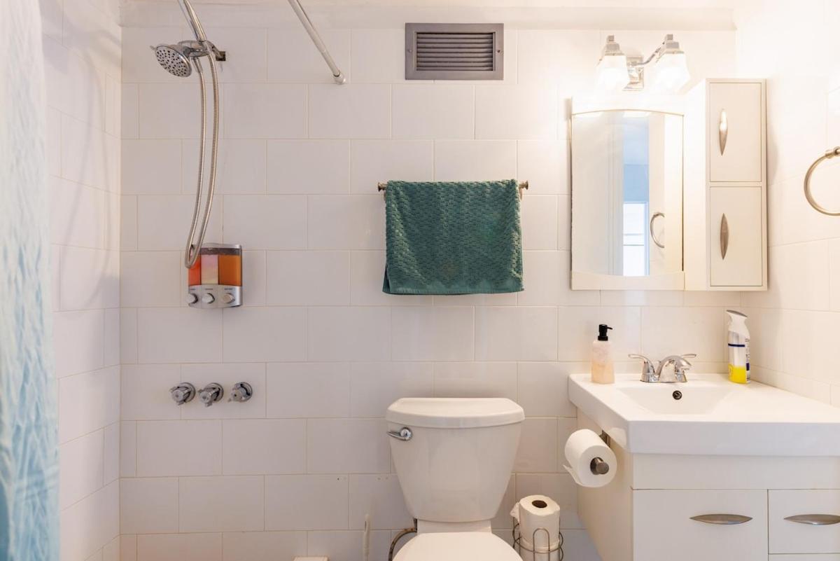 Condado Apt- Private Beach, Pool, & Family Ready! * San Juan