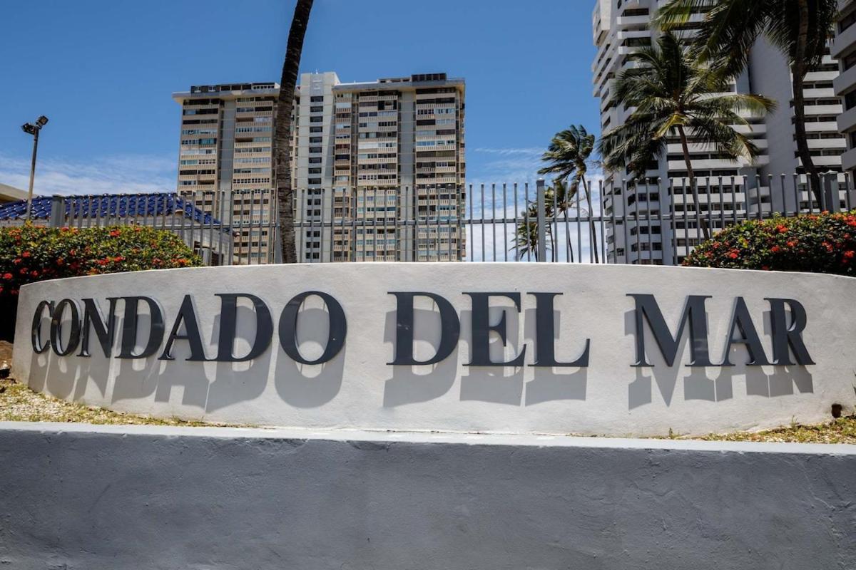 Condado Apt- Private Beach, Pool, & Family Ready!