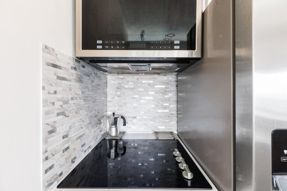 Сasa de vacaciones Condado Apt- Private Beach, Pool, & Family Ready! *