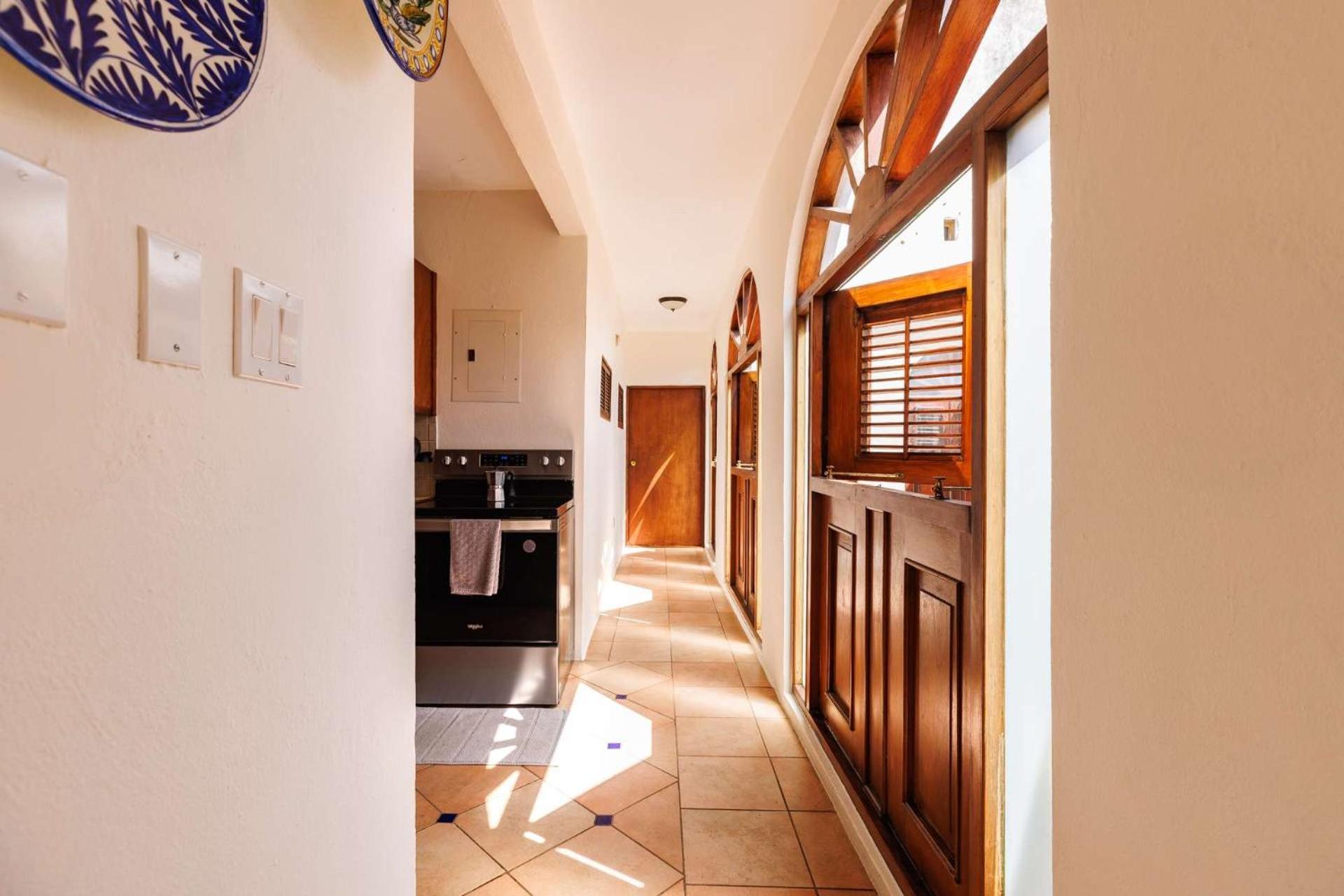 Old Kings Castle Penthouse Retreat - Family Friendly Apartment San Juan