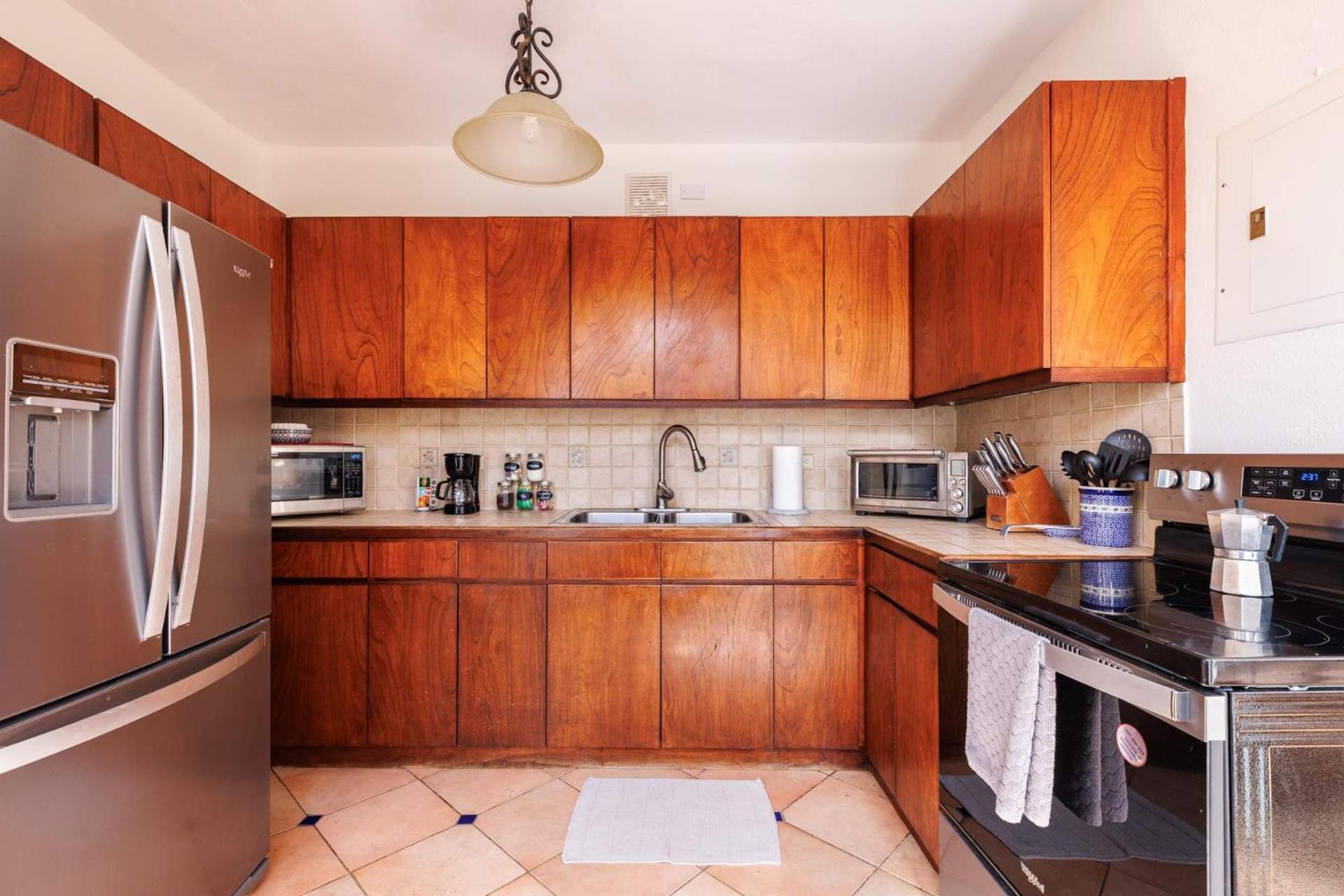 Old Kings Castle Penthouse Retreat - Family Friendly Apartment *