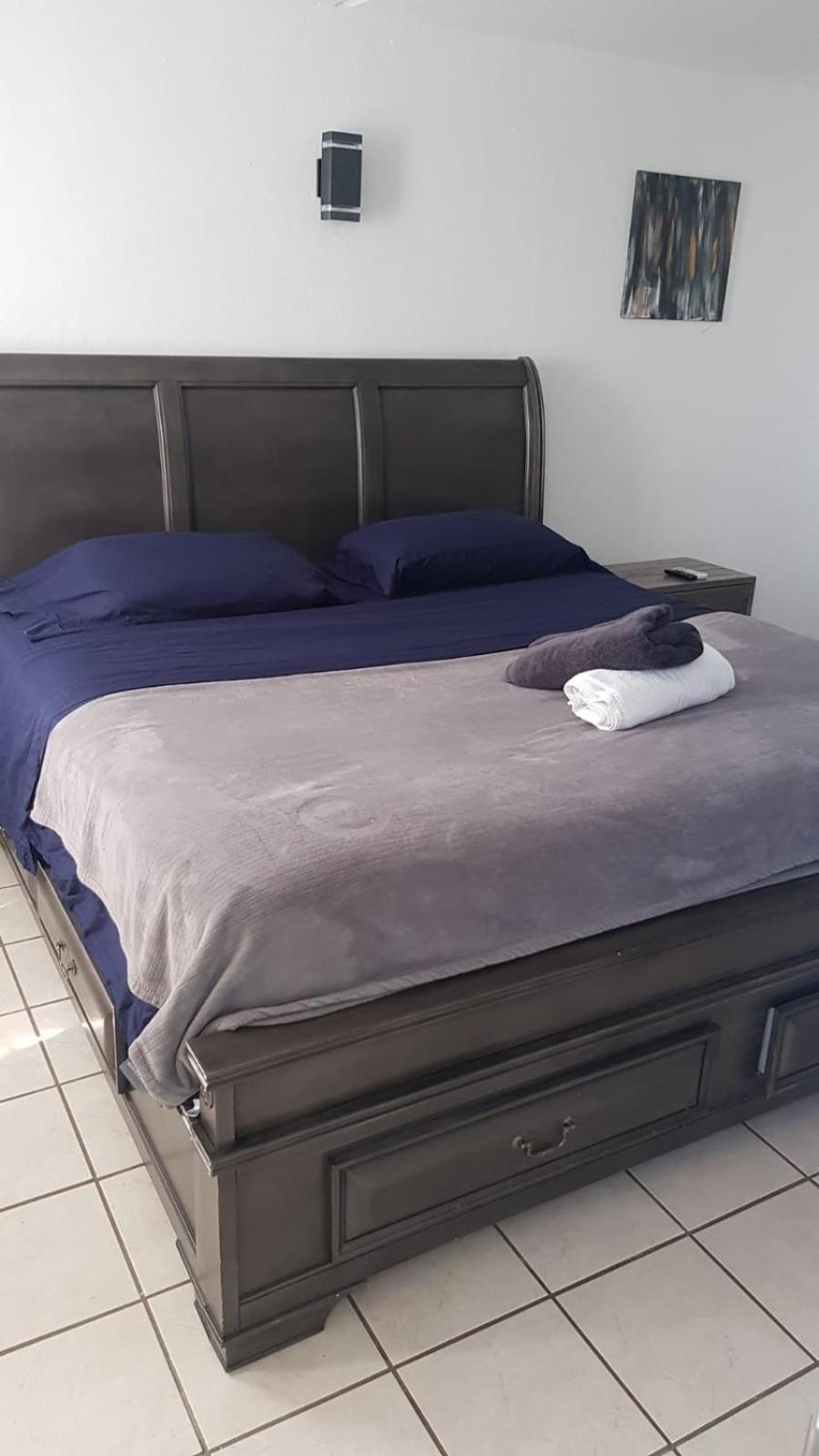 Apartamento Airport Retreat With A Pool San Juan
