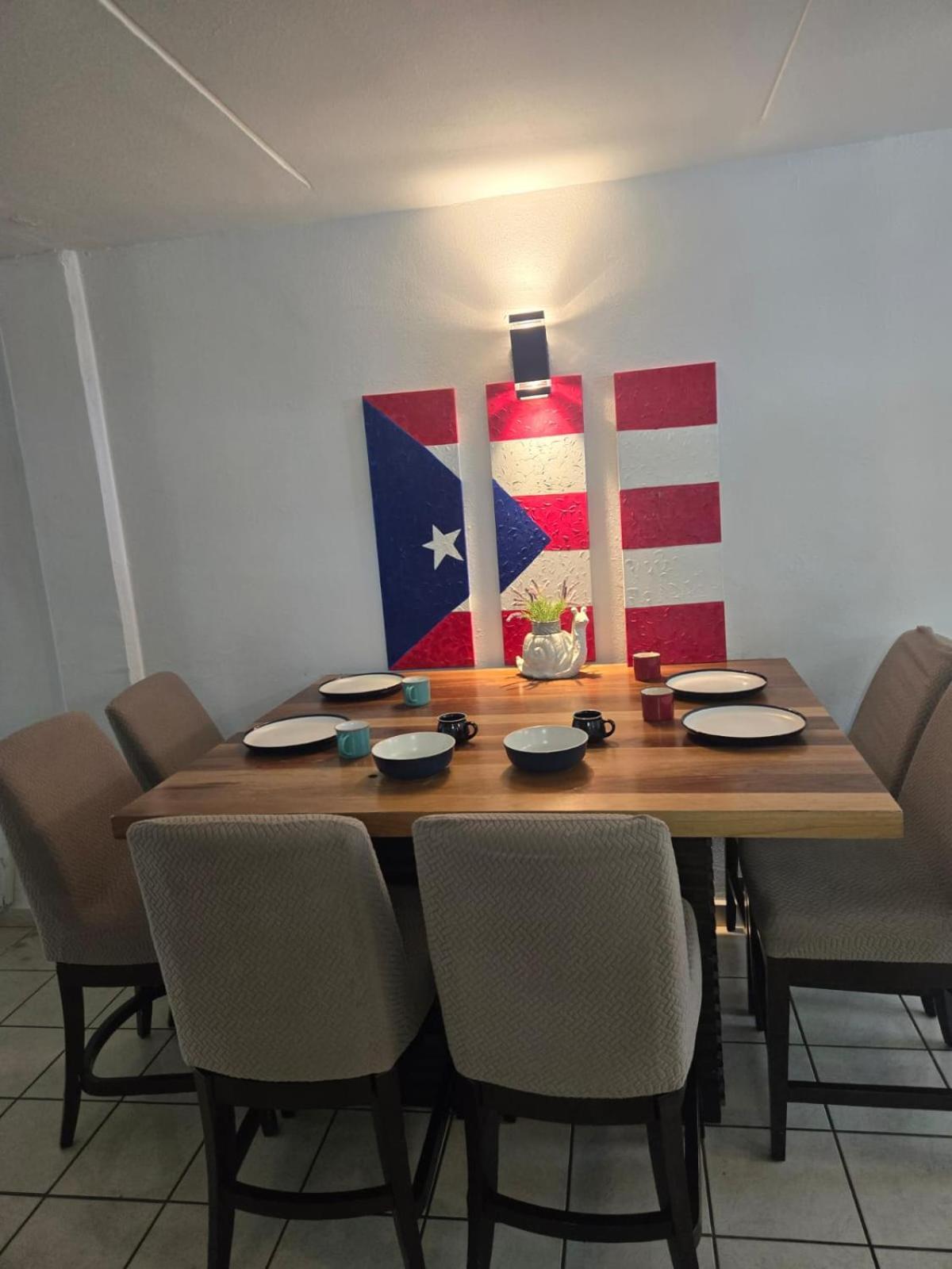 Airport Retreat With A Pool Apartamento San Juan