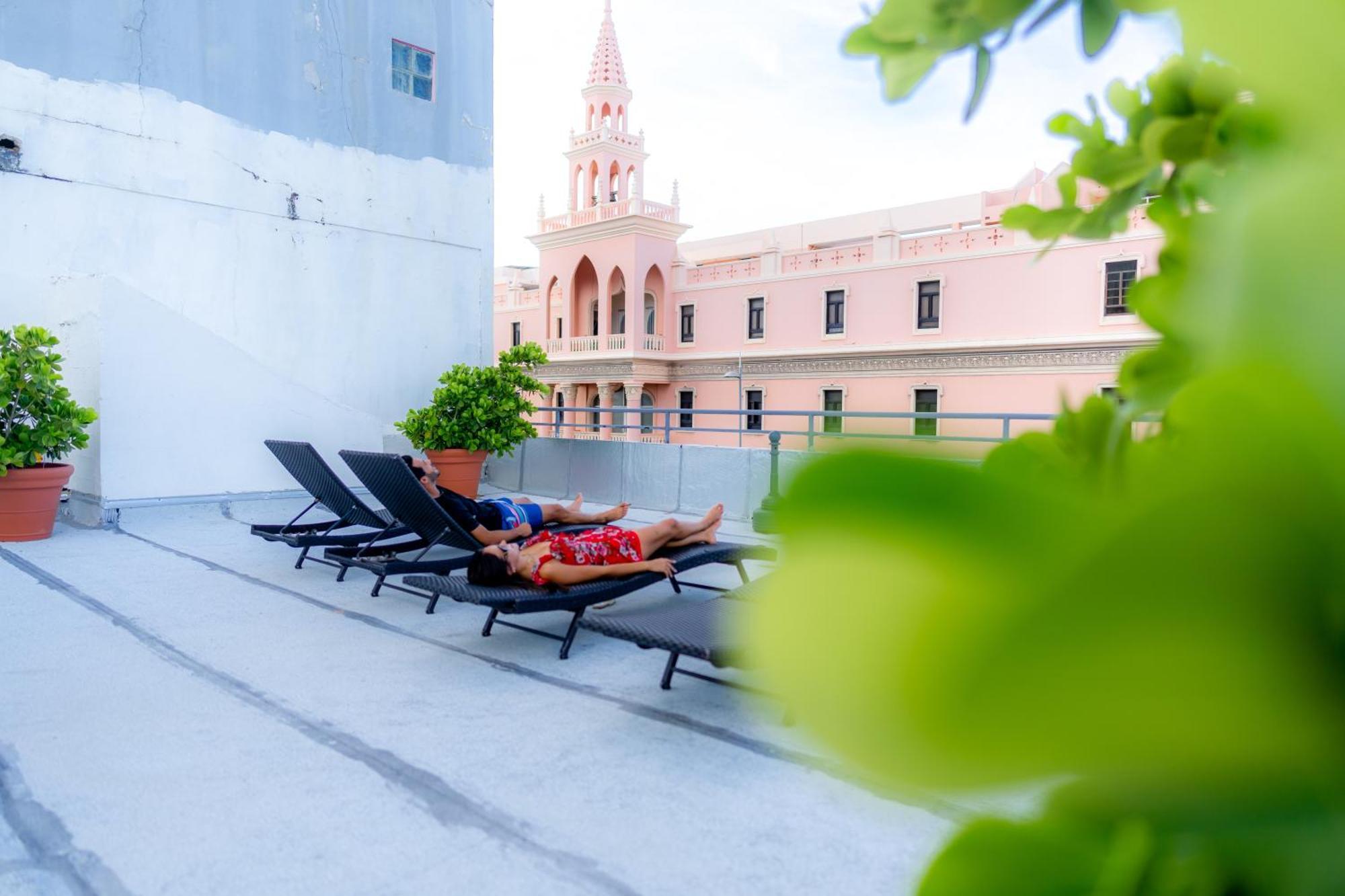 Old 1 Bedroom Apt. Cp3 *