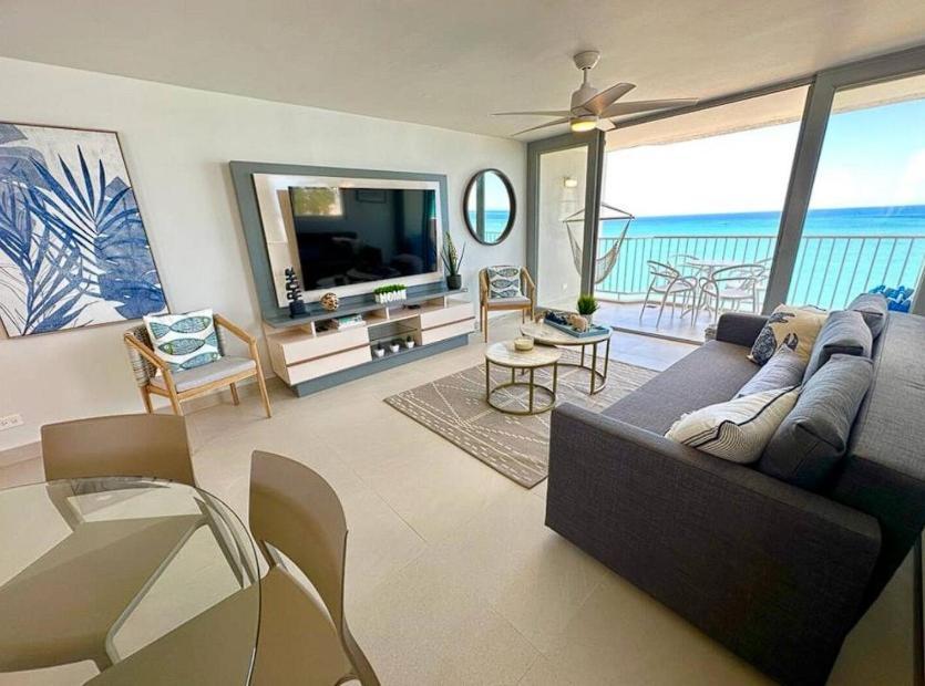 Apartment Fully Remodeled 3-bedroom 2 Full Baths ! On Whtsapp ! Check The Number From The Photos! ! San Juan