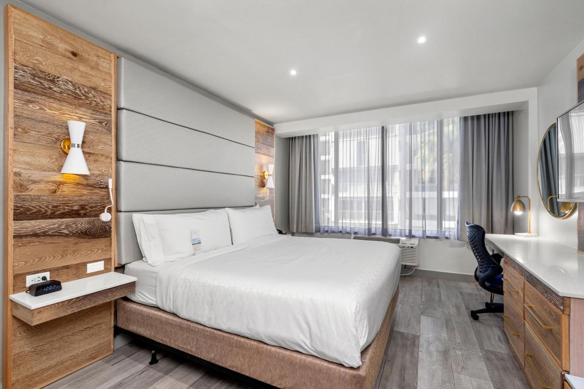 Express Condado By Ihg Resort 3*