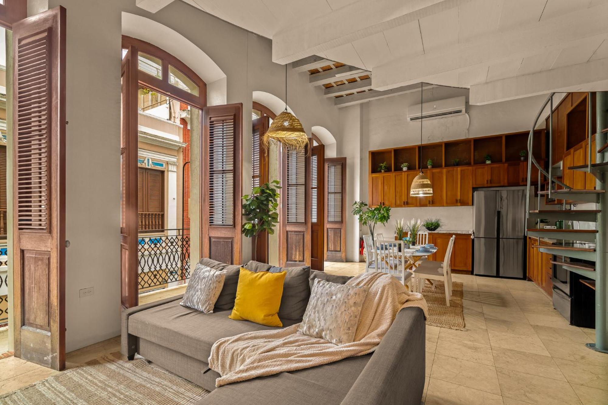 Opal Penthouse - Balcony View - 5 Bedrooms * San Juan