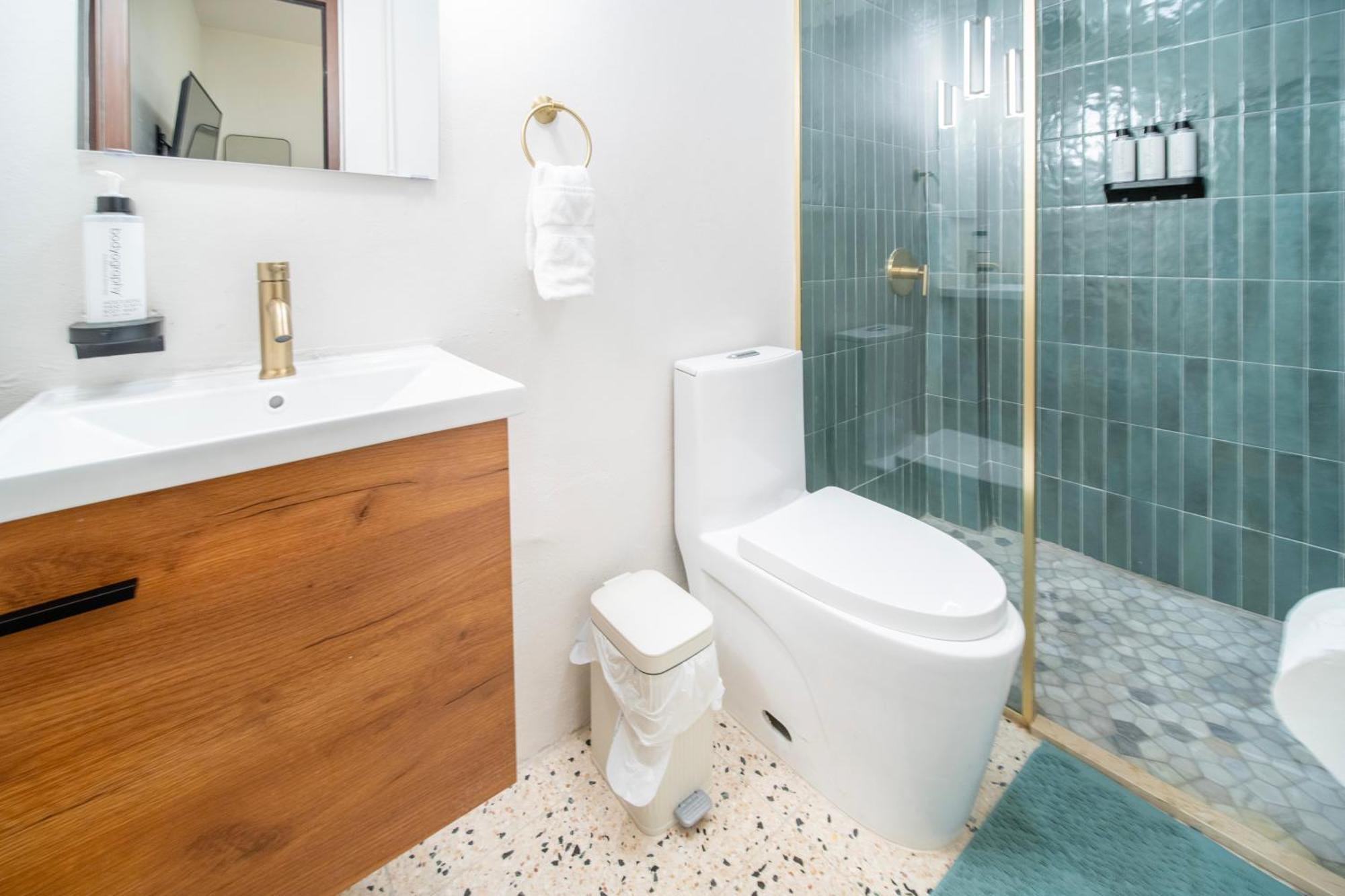 3 Vibrant Walkable Hub In Santurce Hotel
