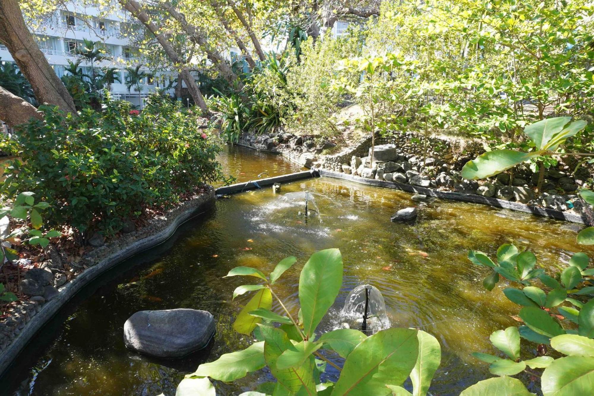 Lagoon View | Balcony, Pool & Hot Tub Apartamento *