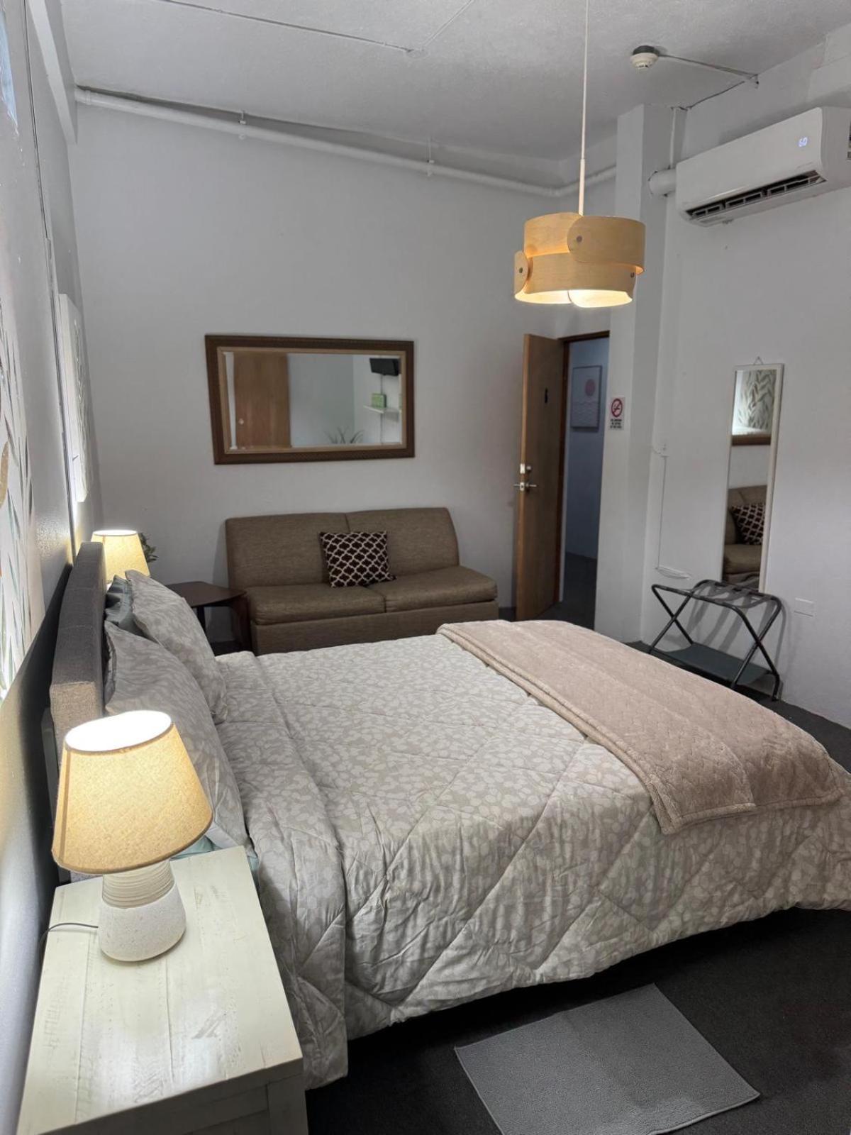 Oasis Hostal