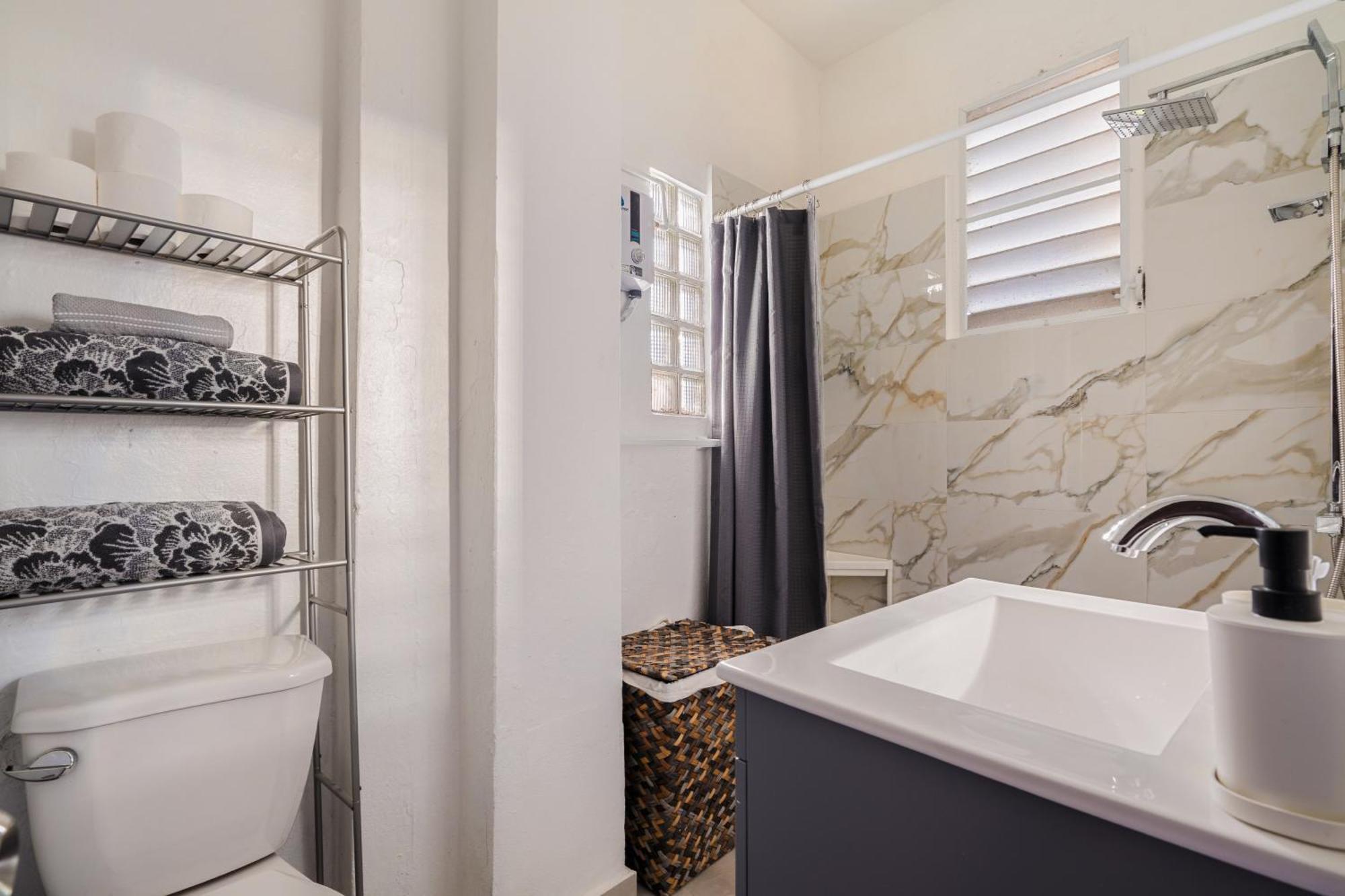 Beachwalk 2bedroom Apartment San Juan