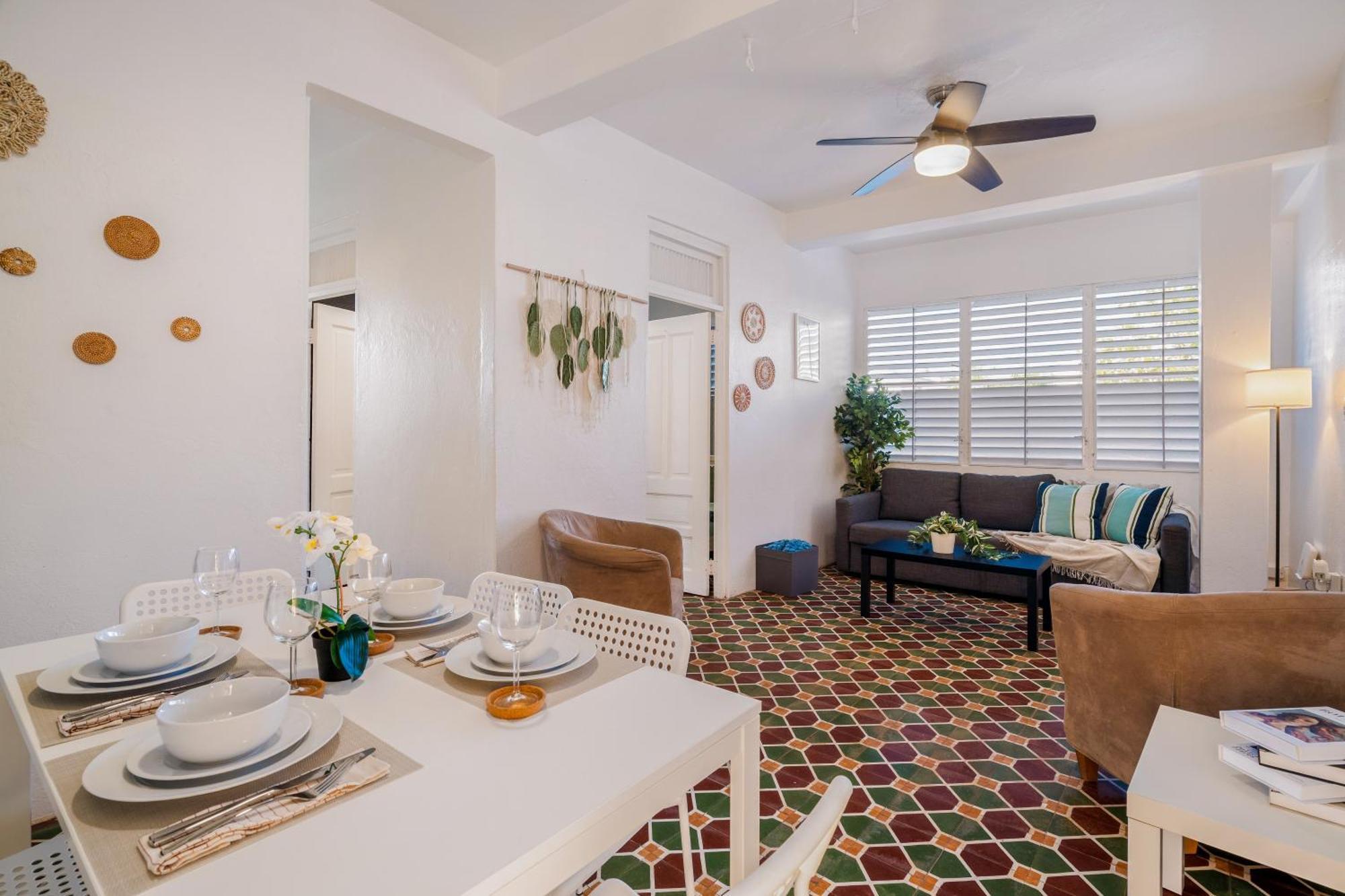 Beachwalk 2bedroom Apartment San Juan