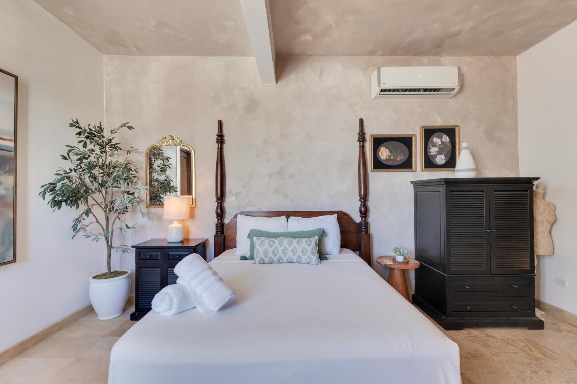 Casa Lucienne Hotel