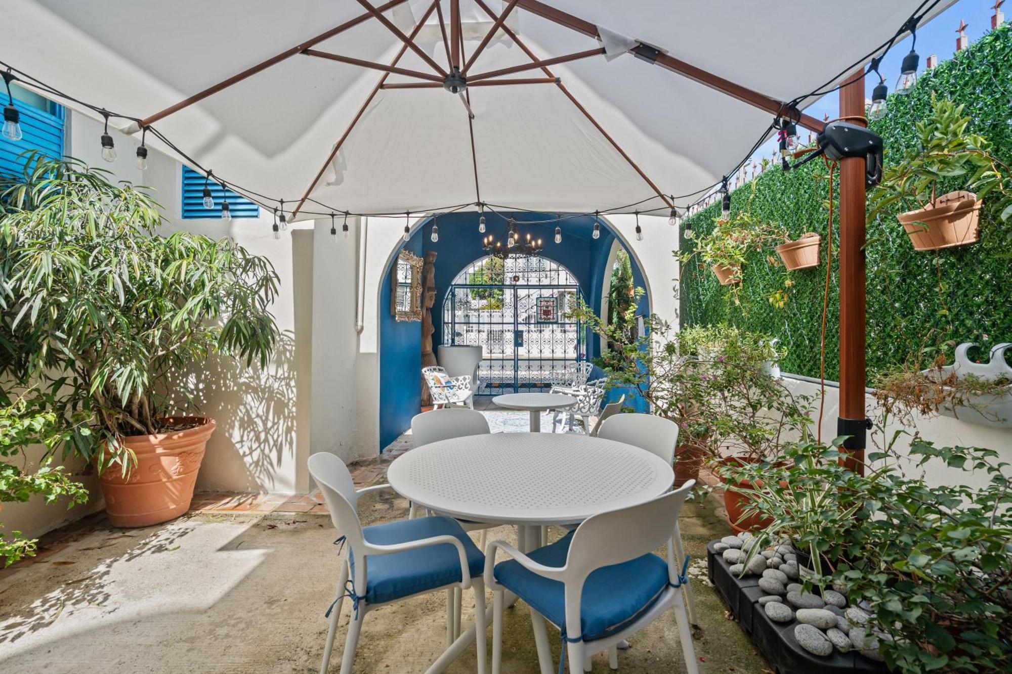 City-view Balcony One-bedroom Ph 4 Guests Mm6 San Juan