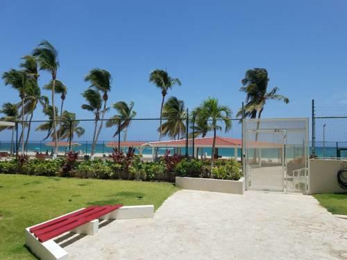 Beach Front At Marbella Del Caribe Apartamento