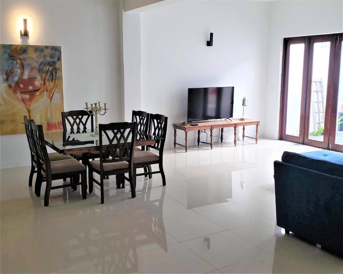 Kasa The Lofts Of Old 202 Huge 2 Bed 2 Bath For 6 Interior Terrace Apartamento